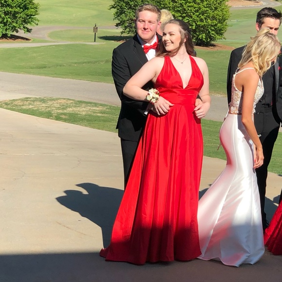 Sherry Hill Low V-Neck Dress - Picture 6 of 6